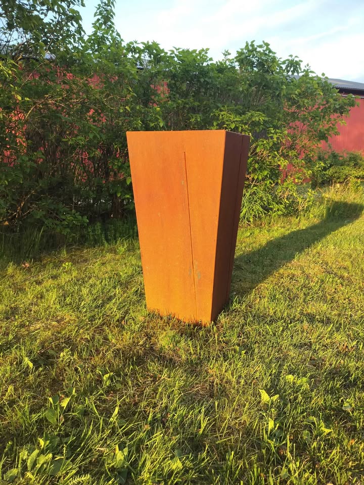 Hög Blomkruka Corten